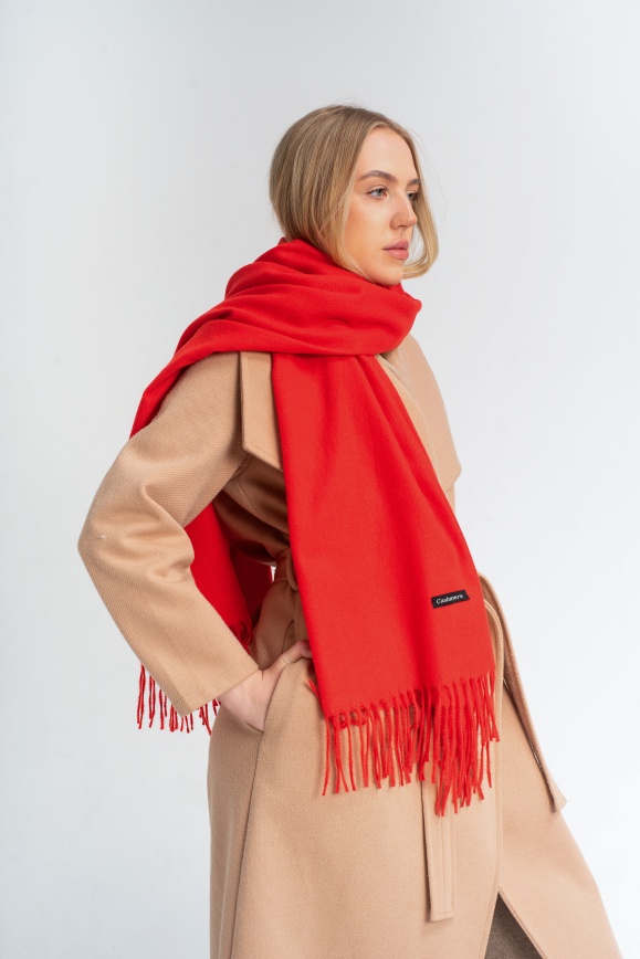 Купить Палантин красный из 50% кашемира и 50% шерсти яка в Москве Купить Палантин красный из 50% кашемира и 50% шерсти яка в Москве