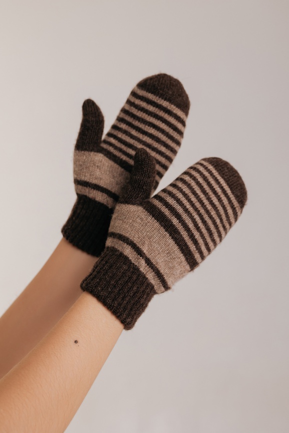 Купить Варежки коричневые в полоску из 100% шерсти яка в Москве Купить Варежки коричневые в полоску из 100% шерсти яка в Москве