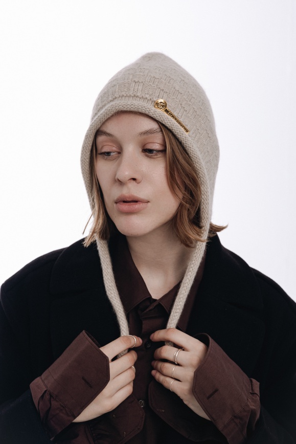 Купить Шапка из 100% пуха яка бежевая в Москве