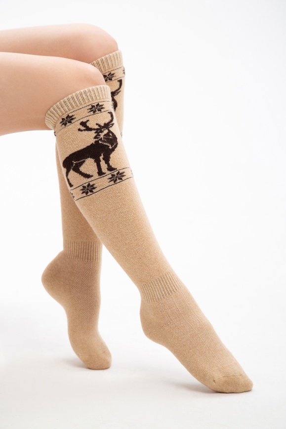 Купить Гольфы бежевые с оленями из 70% шерсти верблюда в Москве