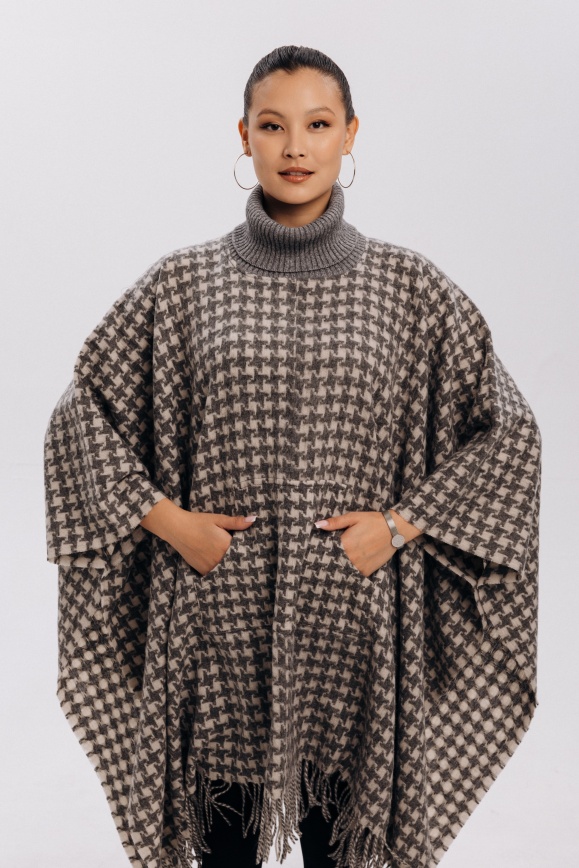 Купить Пончо двухцветное из 100% шерсти яка в Москве