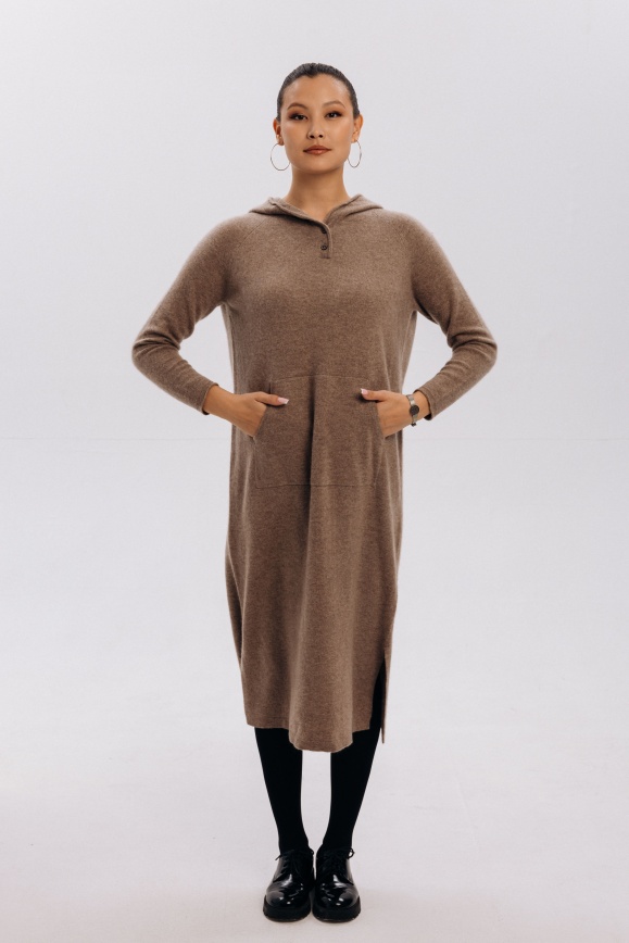 Купить Платье с капюшоном из 100% кашемира цвета капучино в Москве