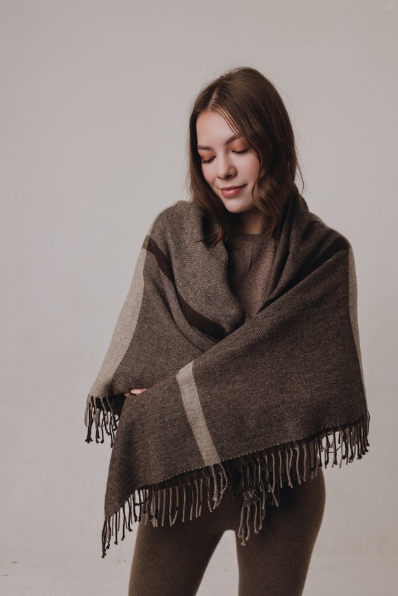 Купить Платок коричневый из 100% шерсти яка в Москве