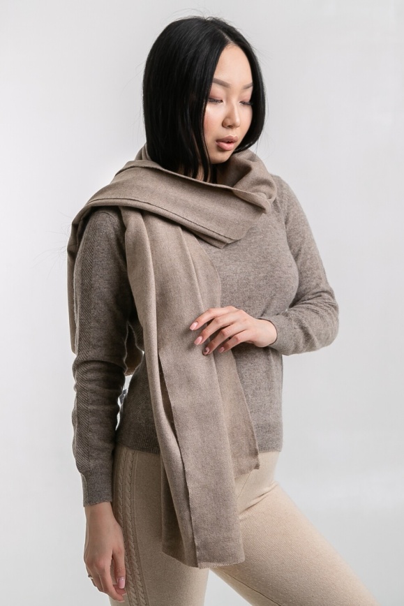 Купить Палантин из кашемира цвета капучино в Москве