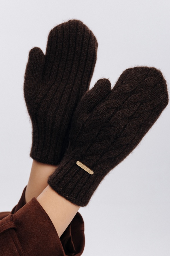 Купить Коричневые варежки с узором из 100% пуха яка в Москве Купить Коричневые варежки с узором из 100% пуха яка в Москве