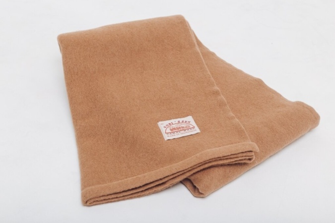 Купить Одеяло из 100% верблюжьей шерсти песочное в Москве
