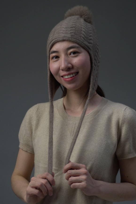 Купить Шапка-ушанка из 100% кашемира цвета капучино в Москве