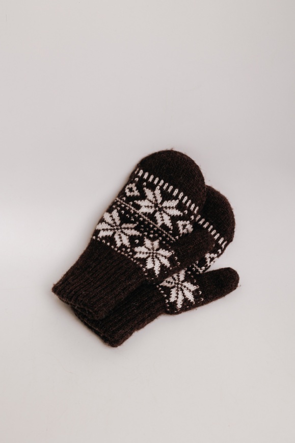 Купить Детские варежки коричневые "Снежинка" в Москве