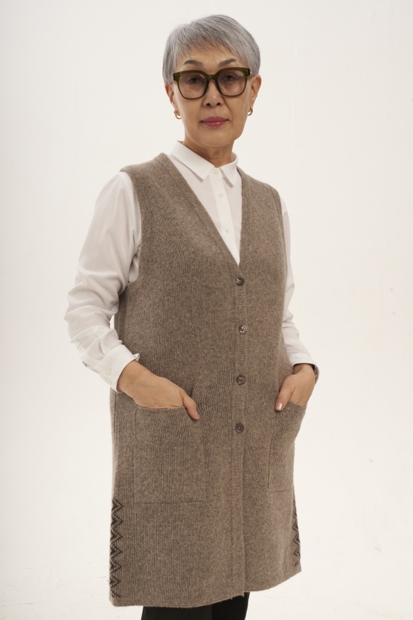 Купить Жилет на пуговицах серый из 100% шерсти яка в Москве