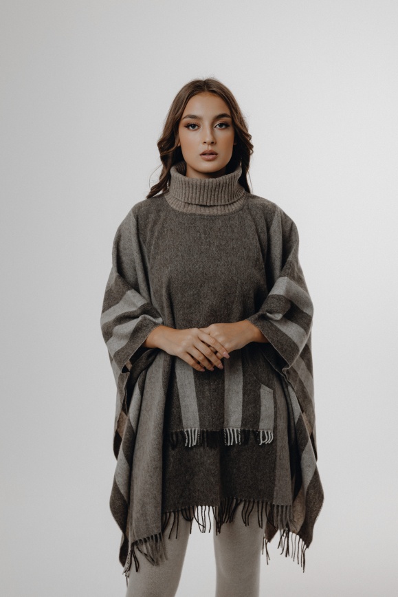 Купить Пончо цвета капучино из 100% шерсти яка в Москве