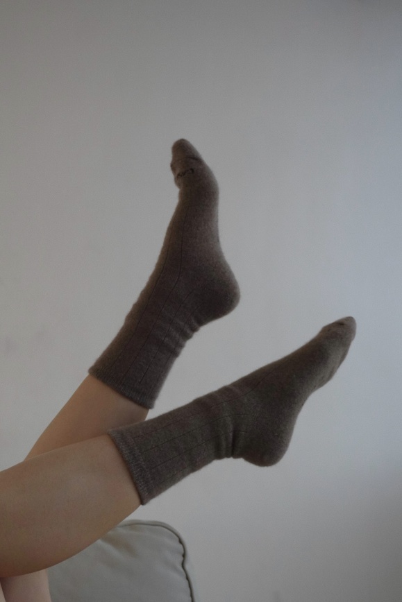 Купить Носки из 100% кашемира цвета капучино в Москве