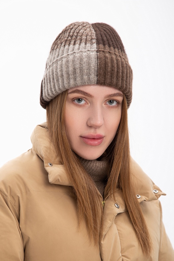 Купить Шапка двухцветная из 100% шерсти яка в Москве