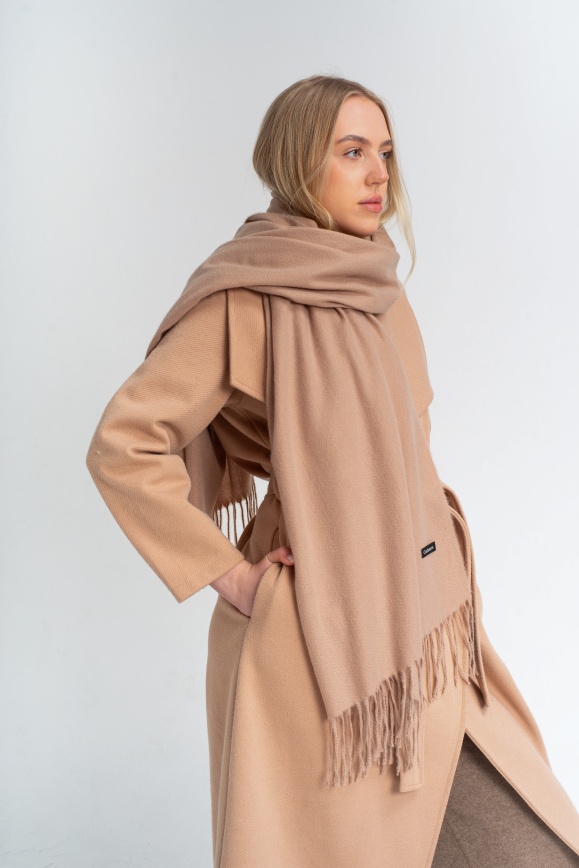 Купить Палантин из 50% кашемира и 50% шерсти яка цвета капучино в Москве Купить Палантин из 50% кашемира и 50% шерсти яка цвета капучино в Москве