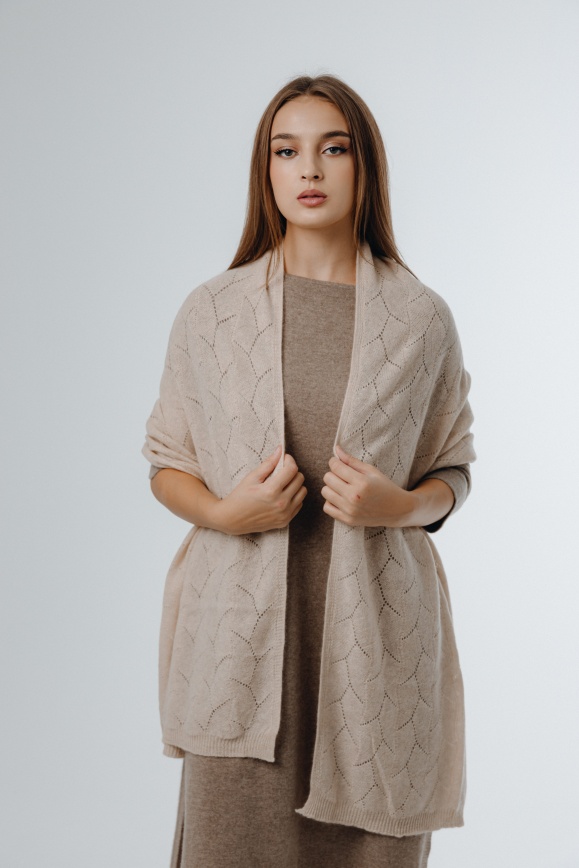 Купить Палантин молочный из 100% кашемира в Москве Купить Палантин молочный из 100% кашемира в Москве