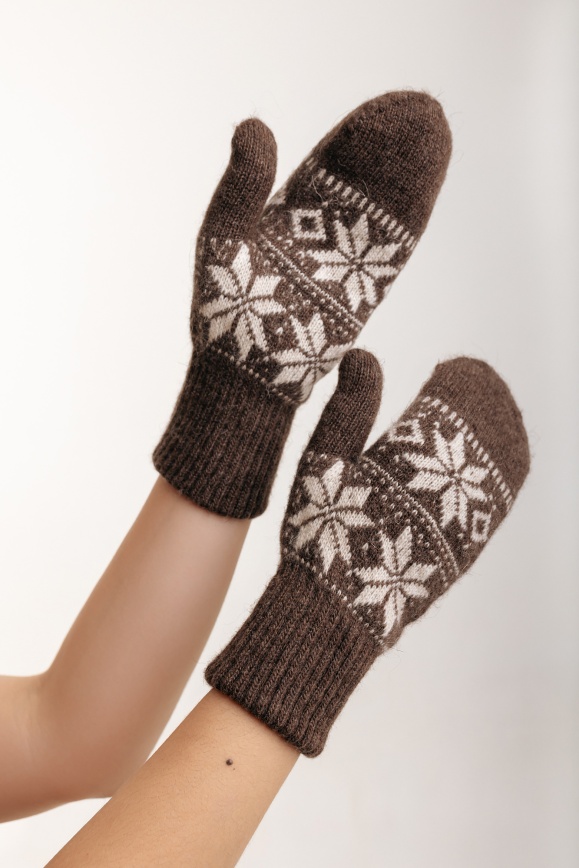Купить Варежки "Снежинка" коричневые из 100% шерсти яка в Москве
