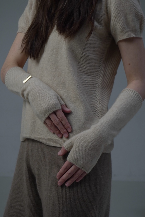 Купить Митенки из 100% кашемира бежевые в Москве