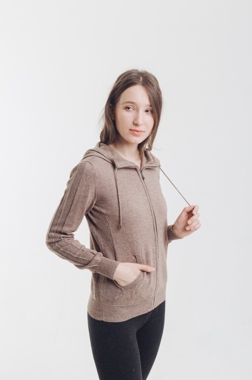 Купить Кофта серая с капюшоном из 100% шерсти яка в Москве